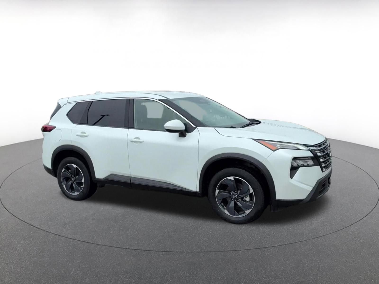 Thumbnail: 2025 Nissan Rogue - 2