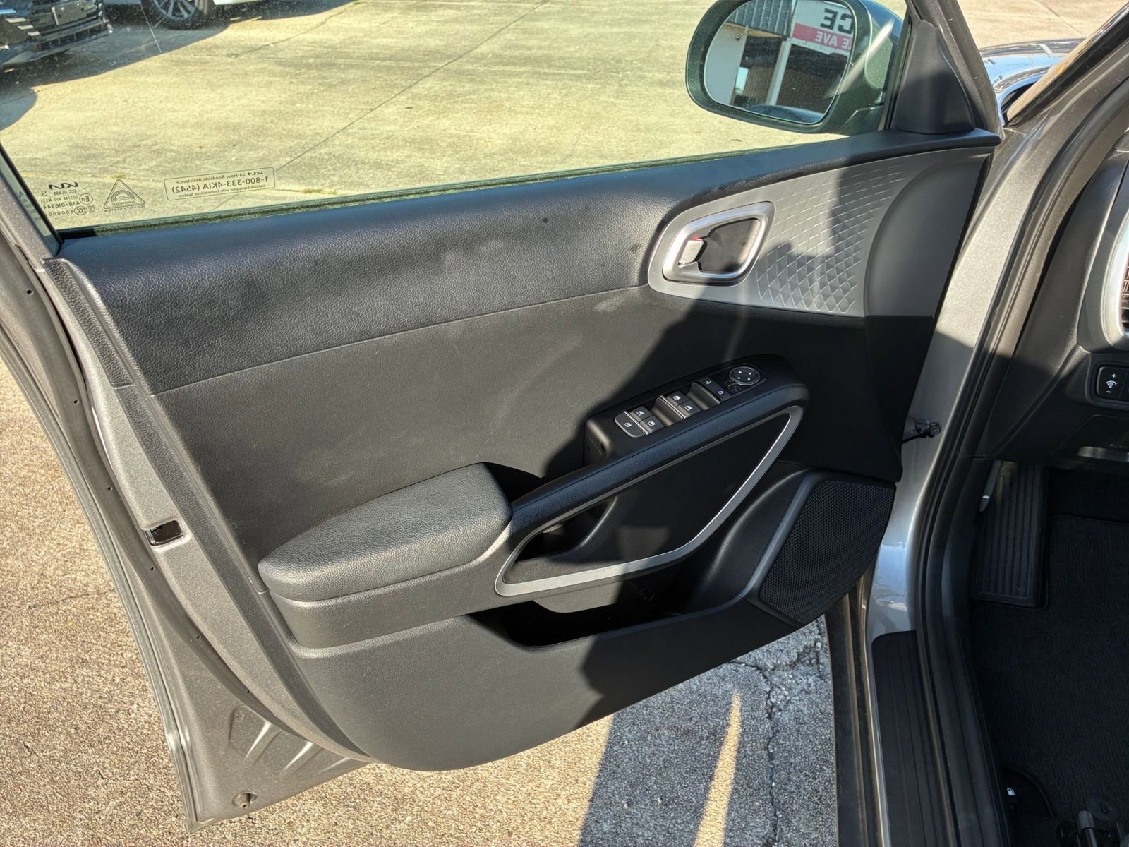 Thumbnail: 2025 Kia Soul - 18