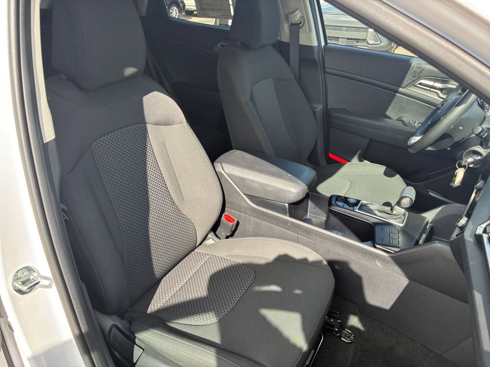 Thumbnail: 2025 Kia Sportage - 35