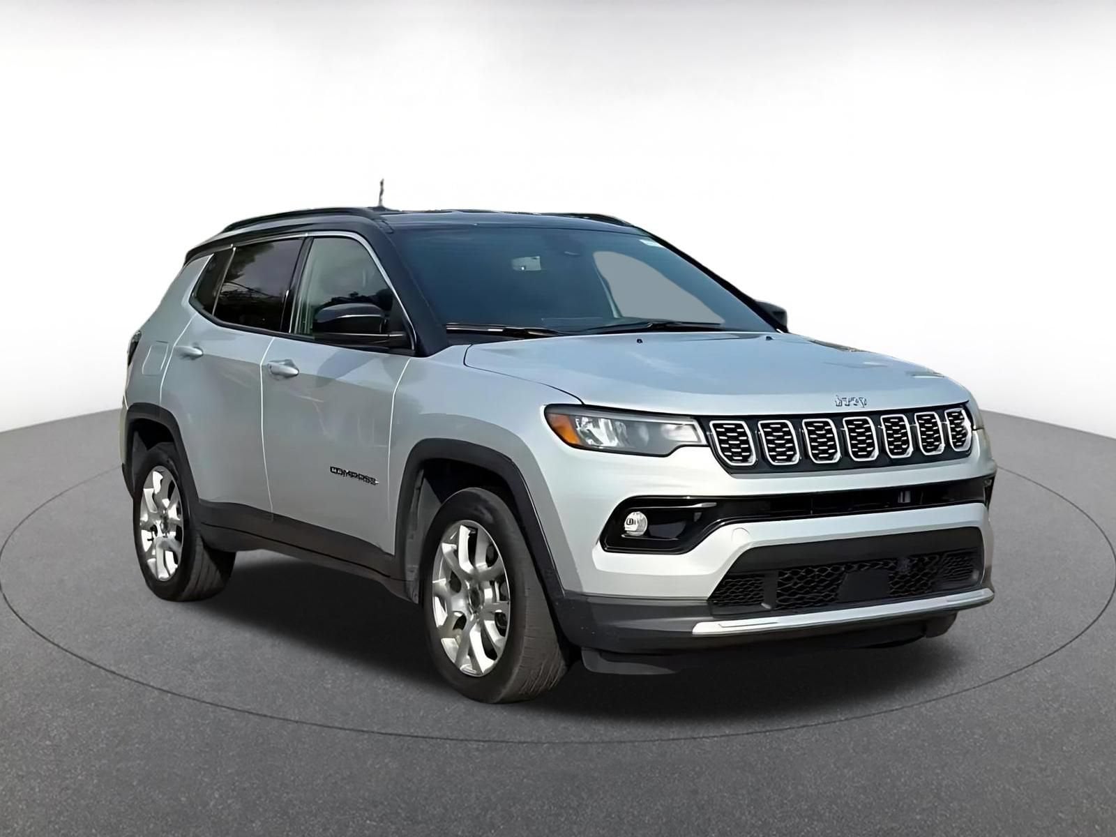 Thumbnail: 2025 Jeep Compass - 3
