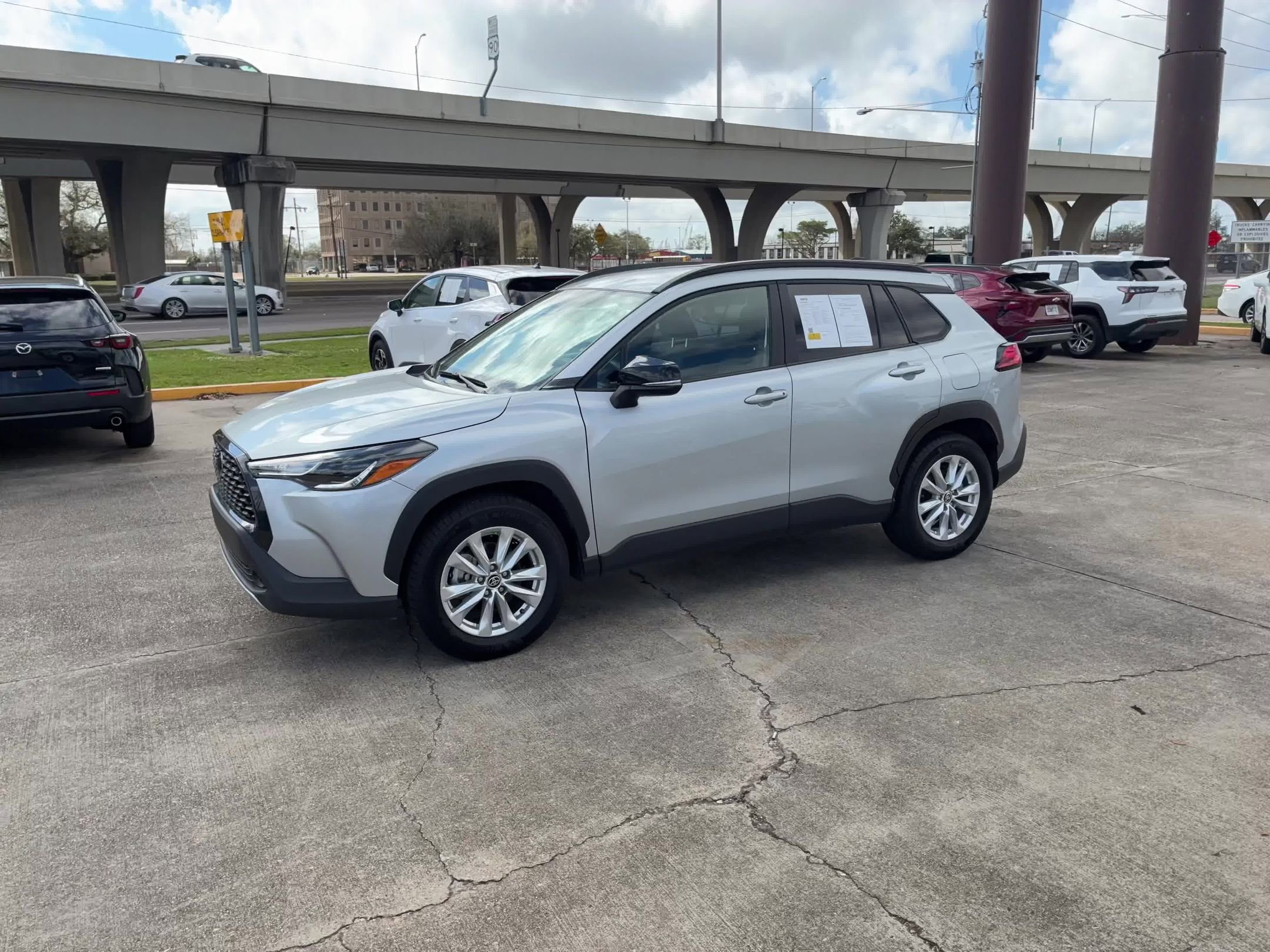 Thumbnail: 2025 Toyota Corolla Cross - 9