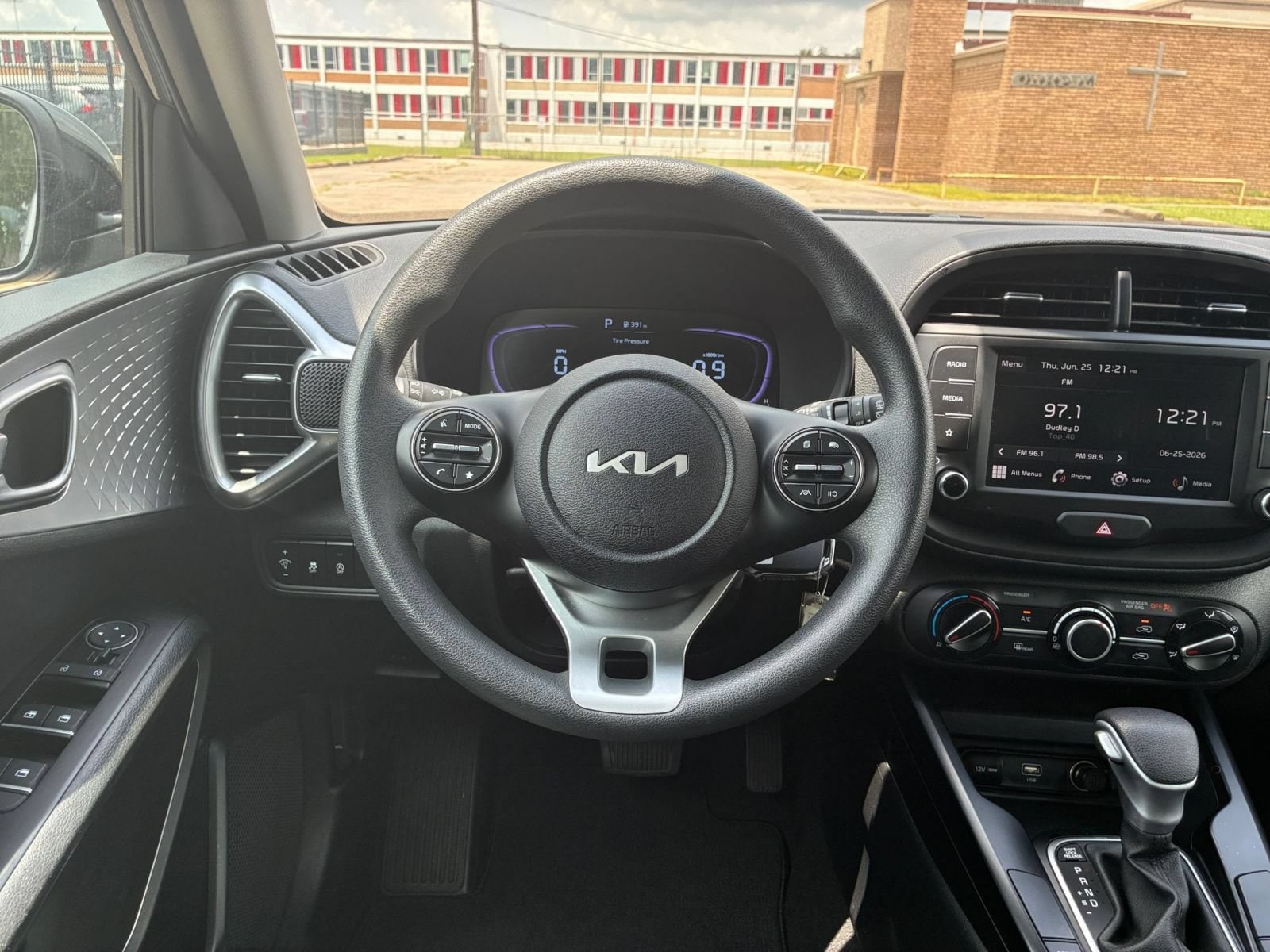 Thumbnail: 2025 Kia Soul - 32