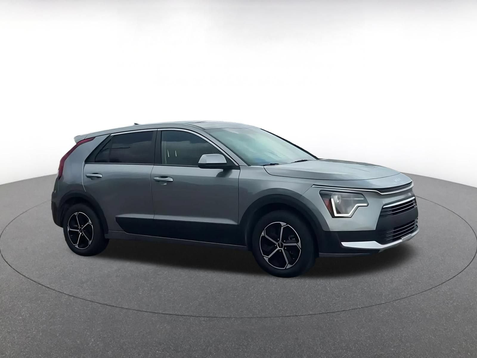 Thumbnail: 2026 Kia Niro - 2