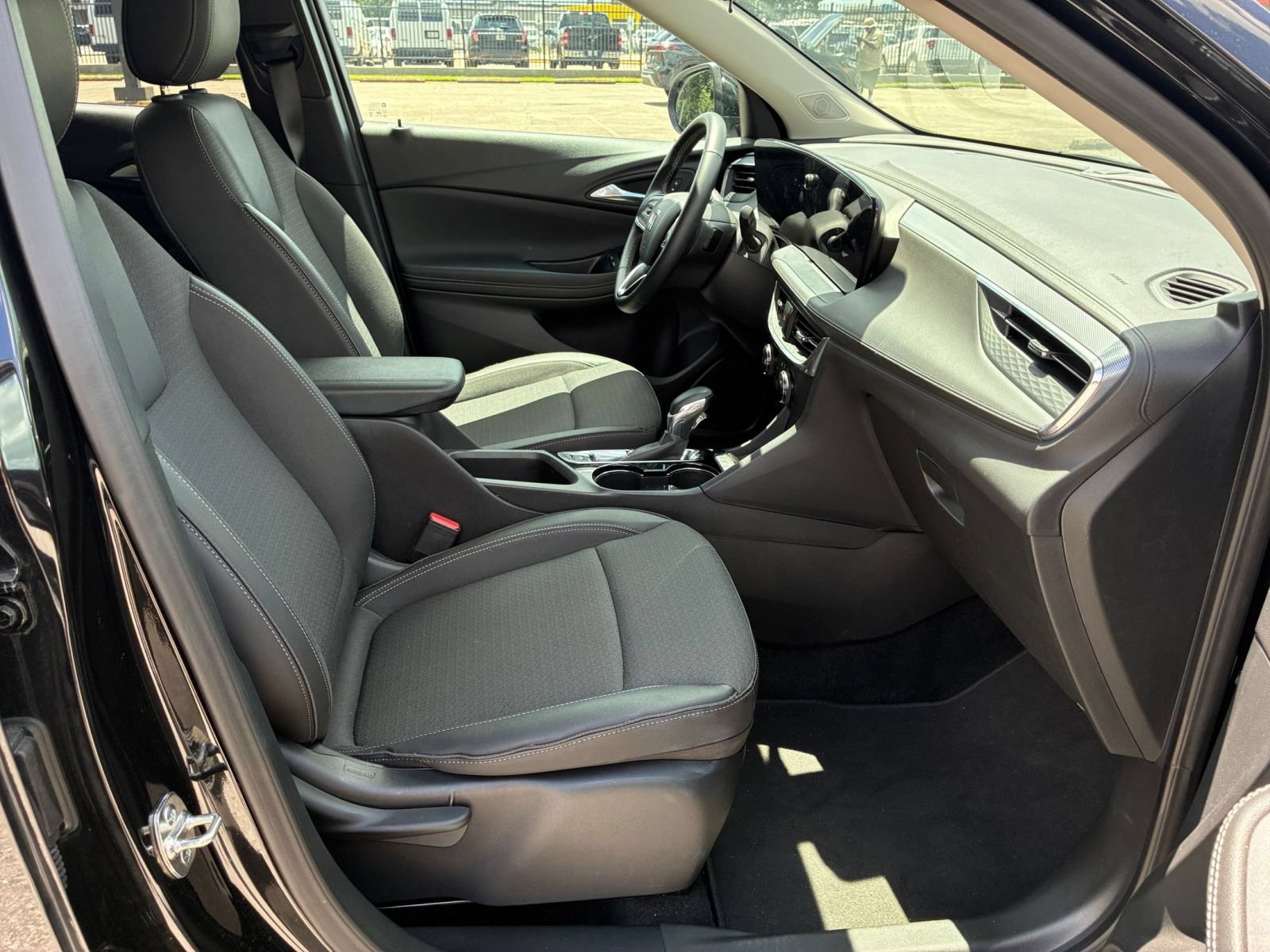 Thumbnail: 2026 Buick Encore GX - 34