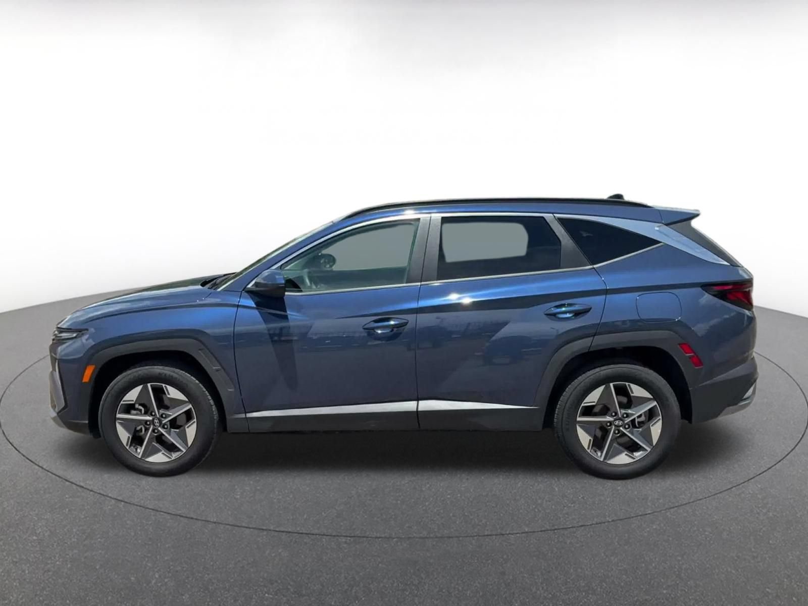 Thumbnail: 2026 Hyundai Tucson - 9