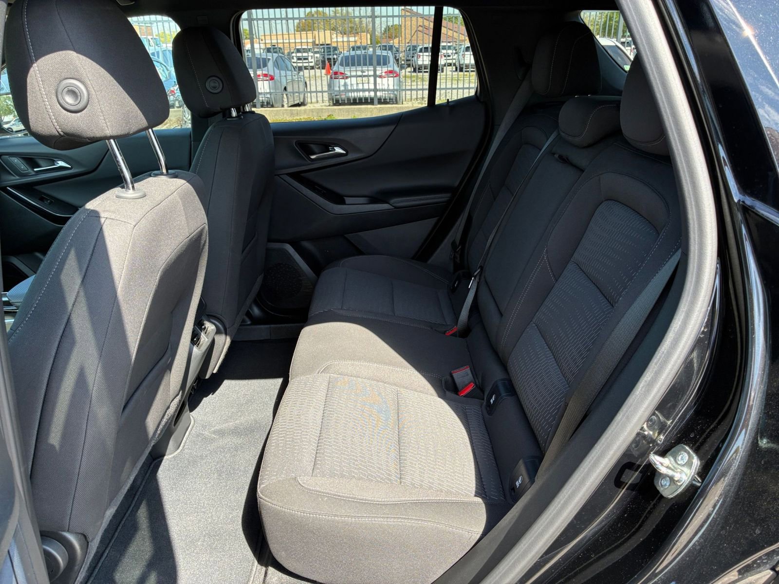 Thumbnail: 2025 Chevrolet Equinox - 25