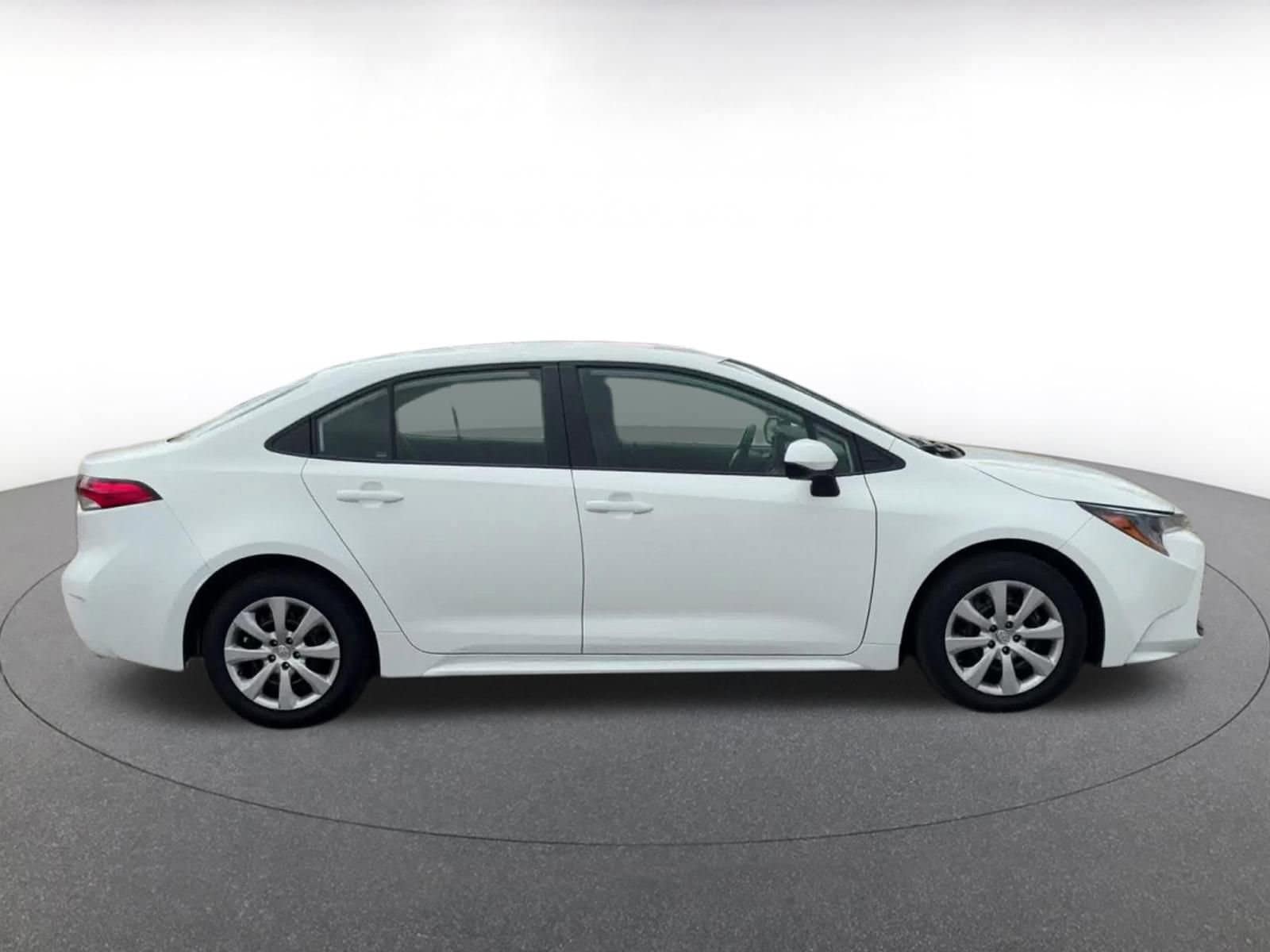 Thumbnail: 2025 Toyota Corolla - 16