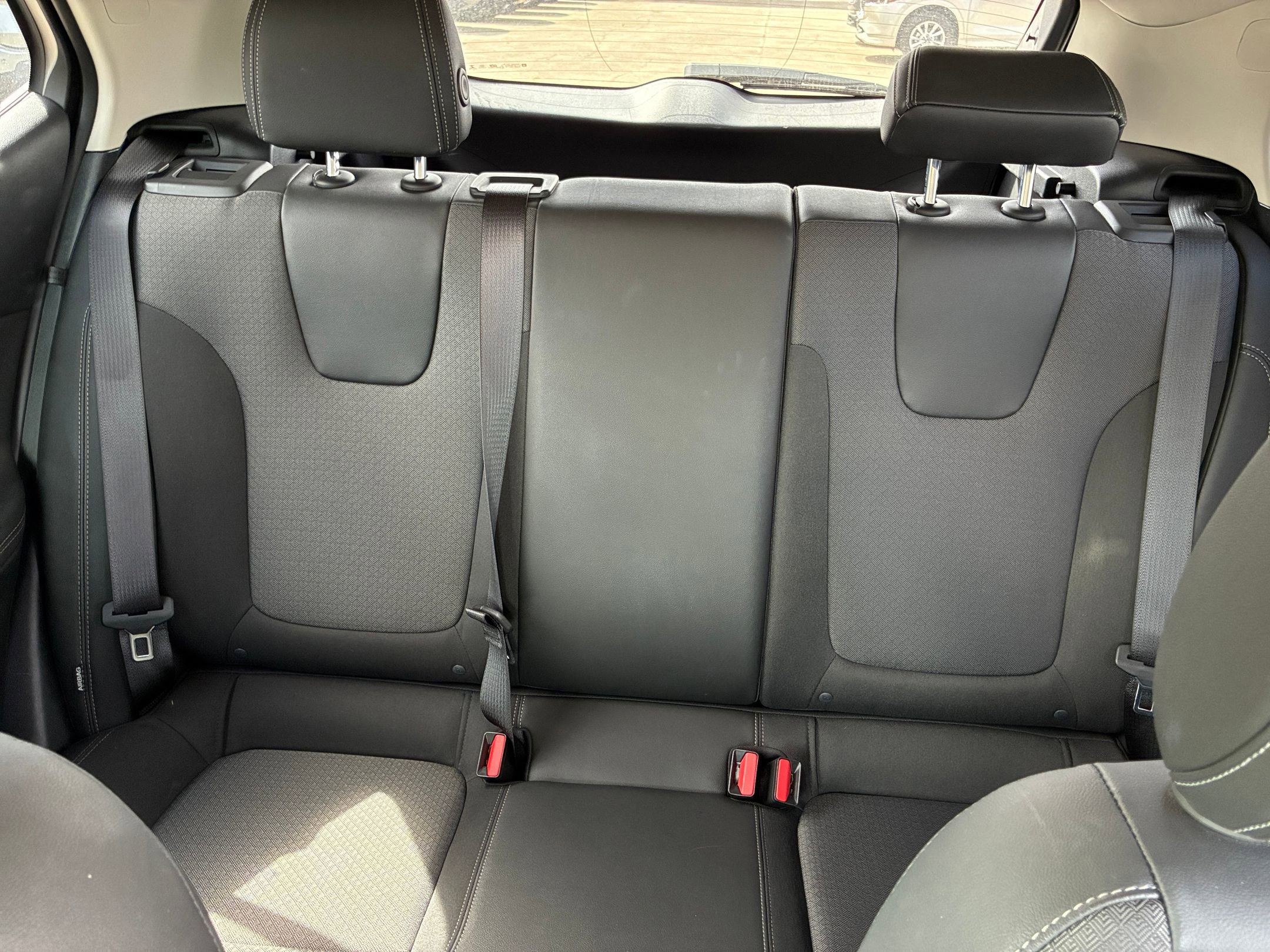 Thumbnail: 2025 Buick Encore GX - 31