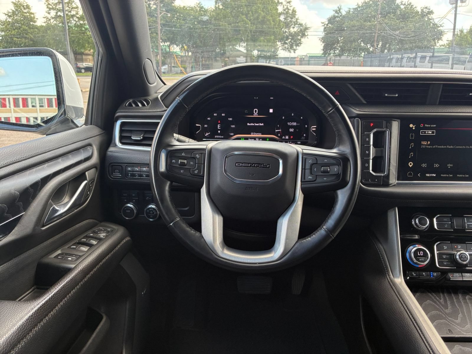 Thumbnail: 2023 GMC Yukon - 33