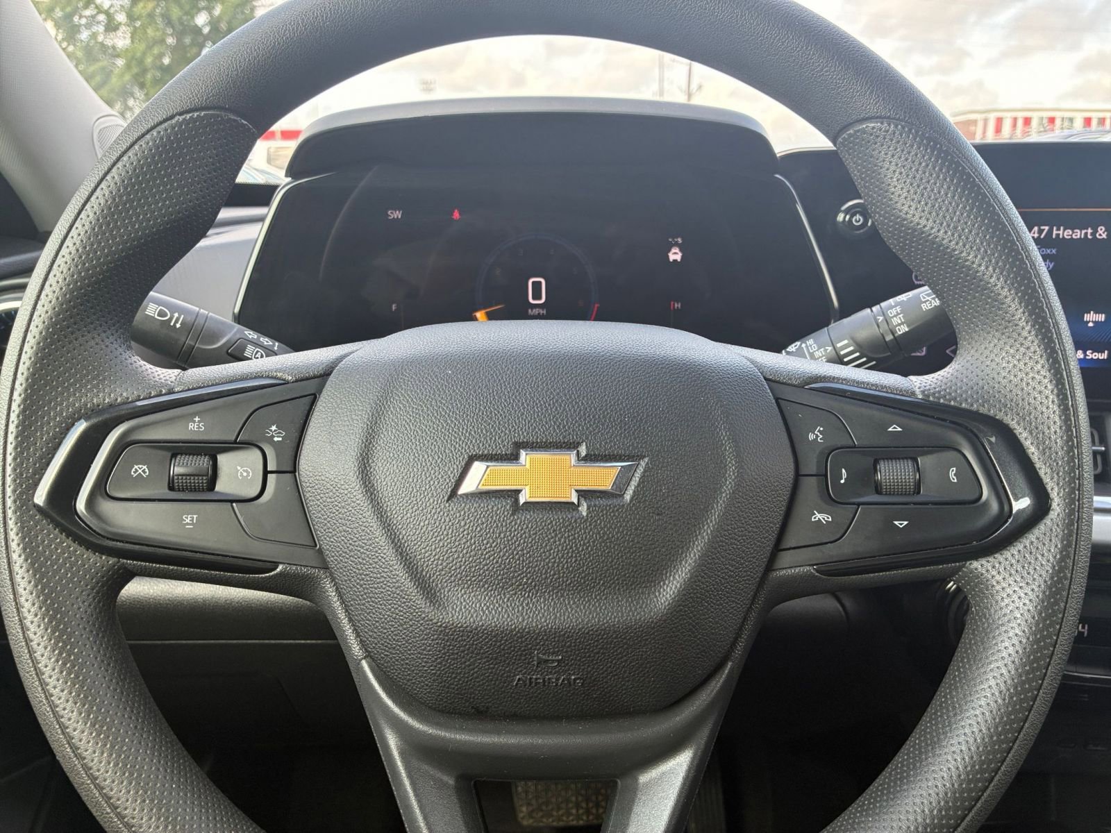Thumbnail: 2025 Chevrolet Trax - 28