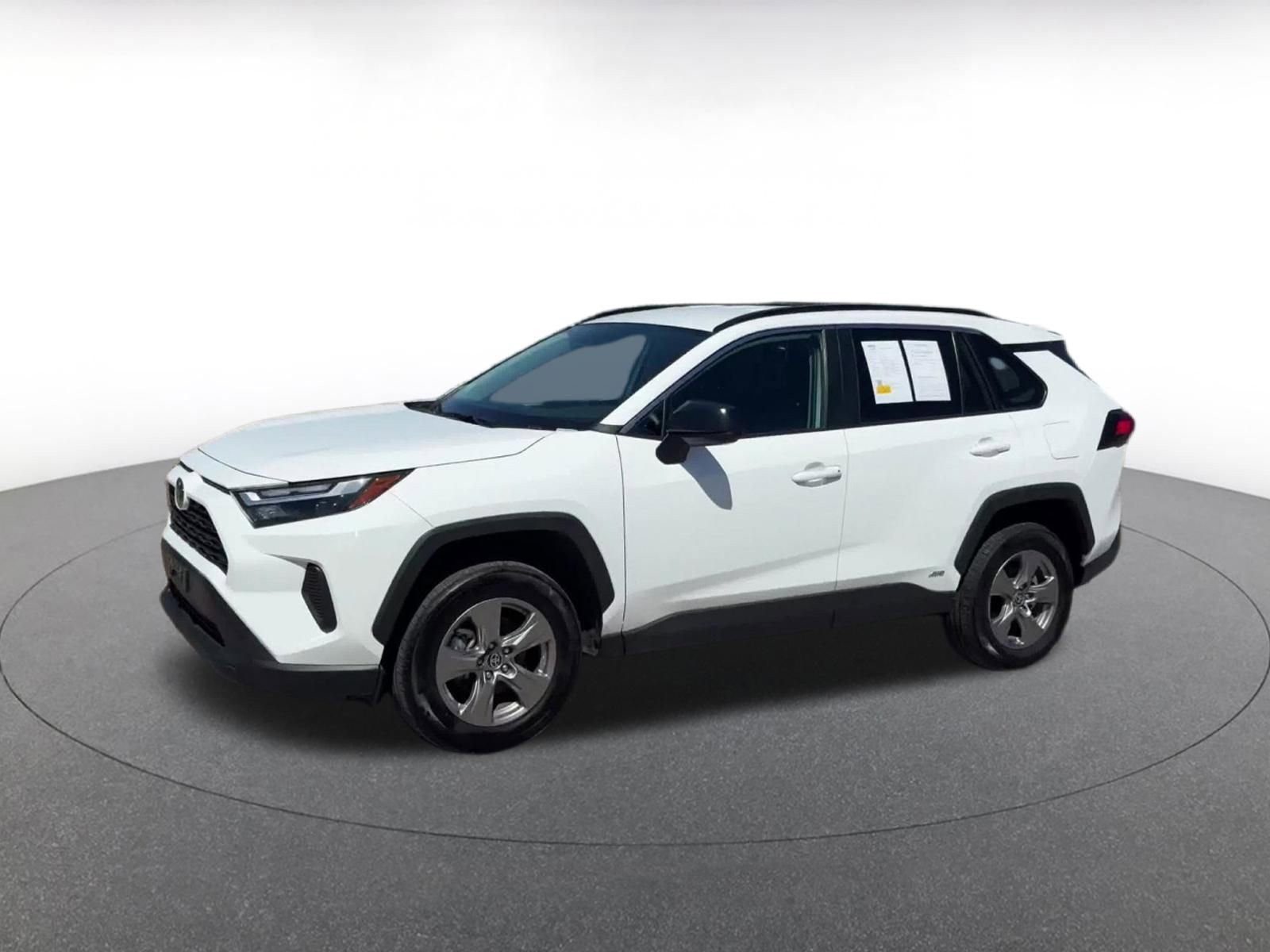 Thumbnail: 2025 Toyota RAV4 - 8