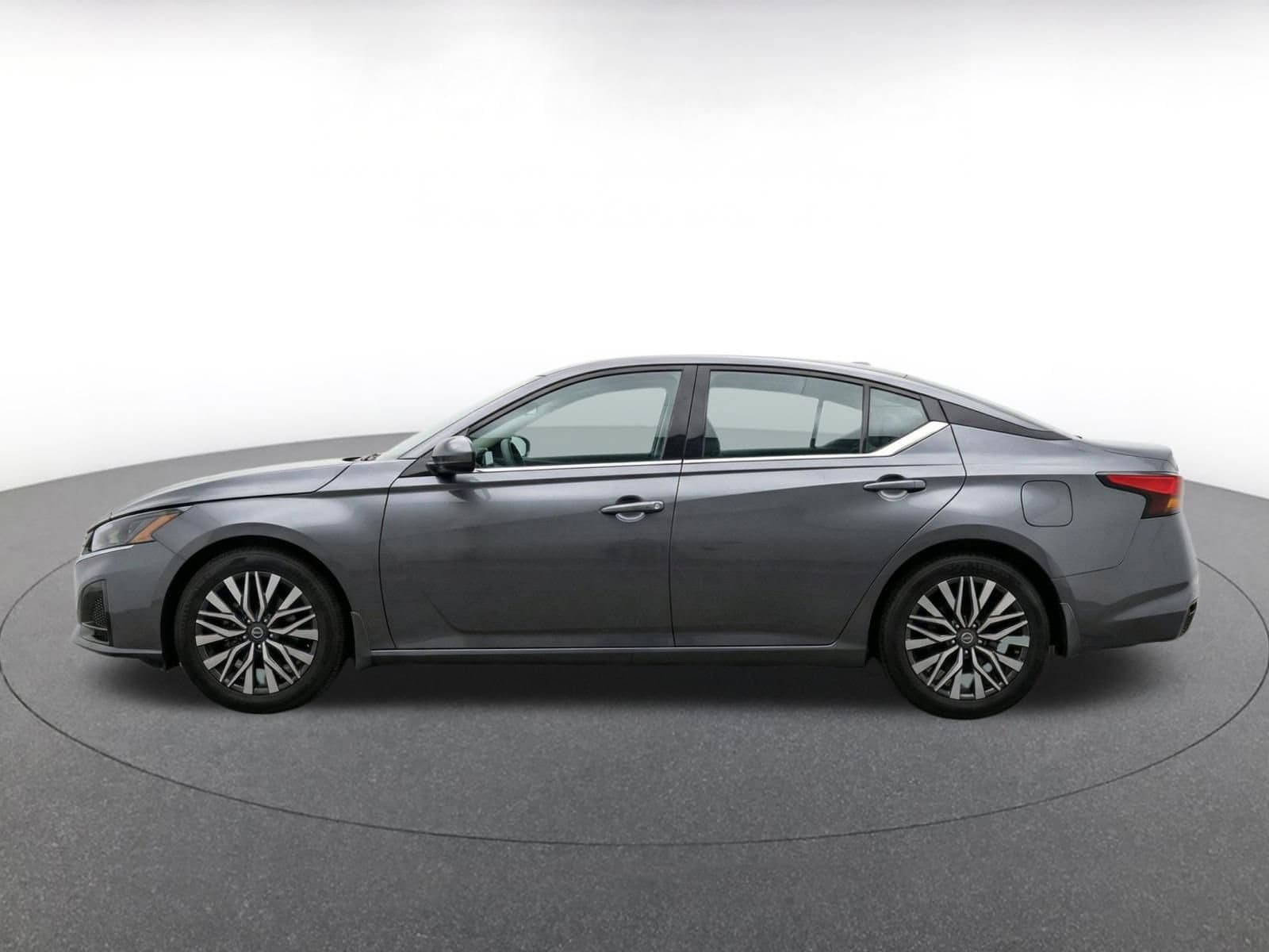 Thumbnail: 2025 Nissan Altima - 4
