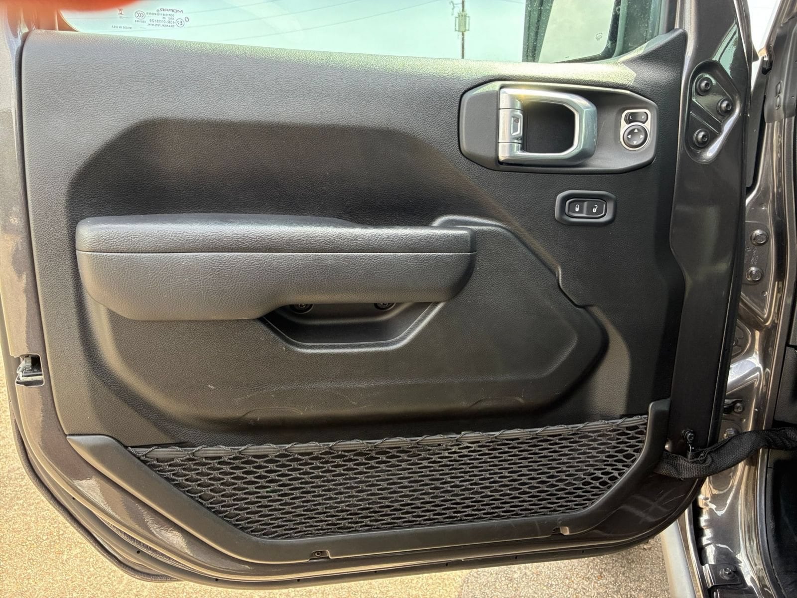 Thumbnail: 2025 Jeep Wrangler - 18