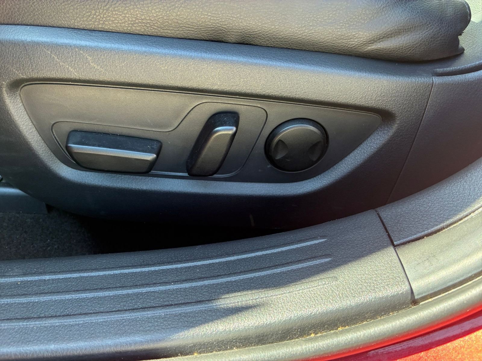 Thumbnail: 2025 Mazda CX-50 - 23