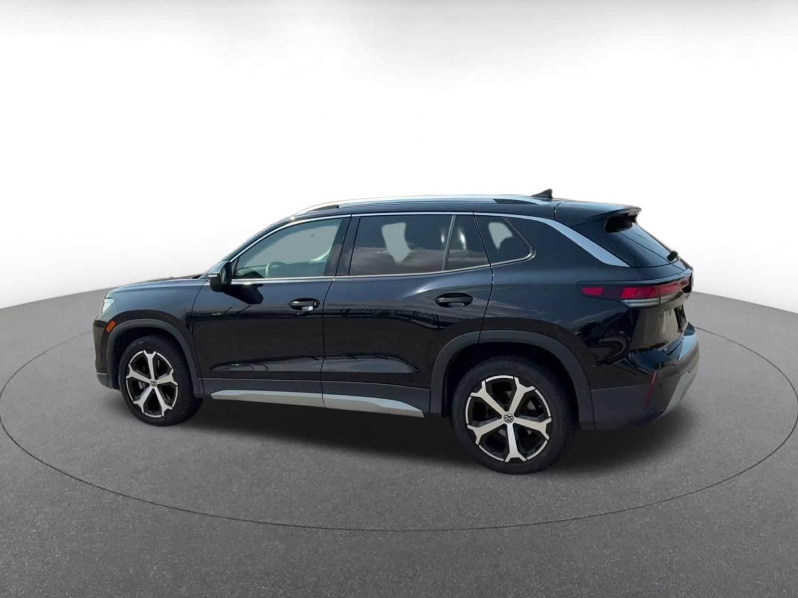 Thumbnail: 2026 Volkswagen Tiguan - 9