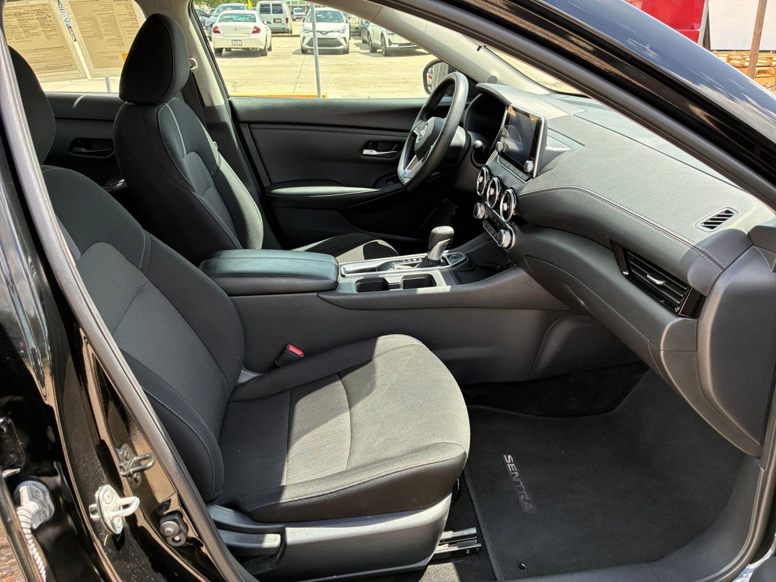 Thumbnail: 2025 Nissan Sentra - 34