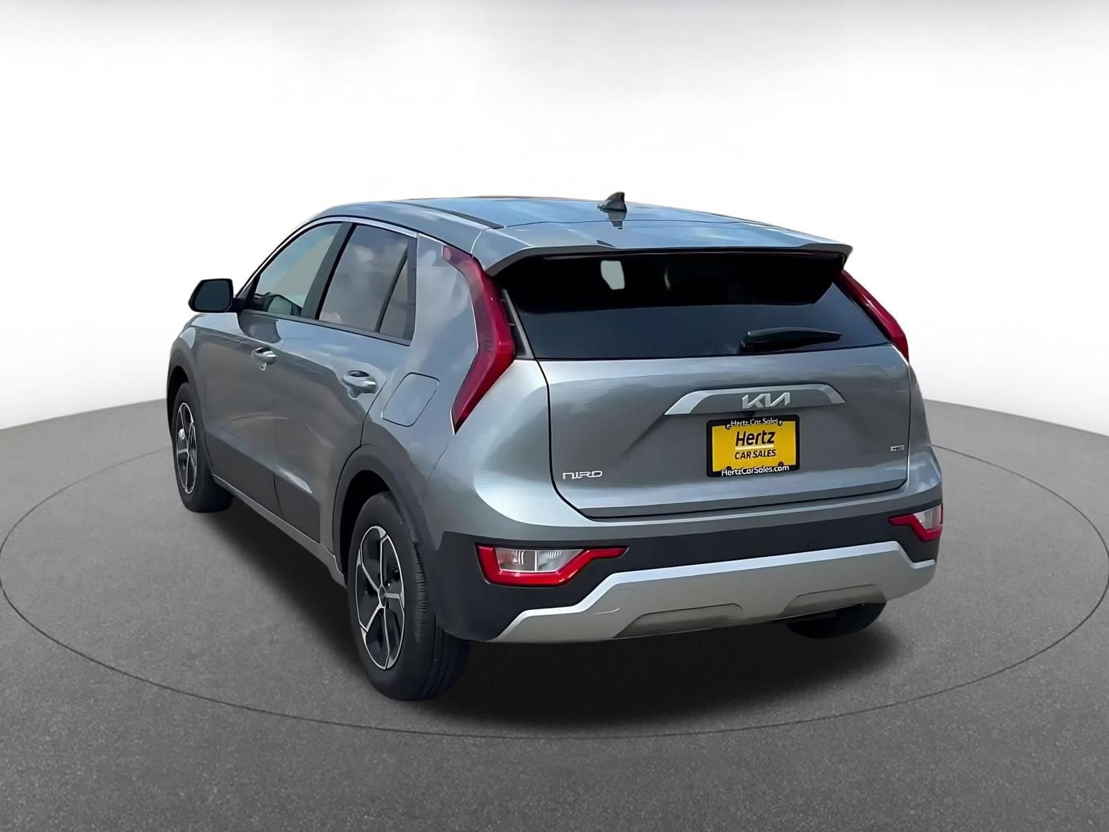 Thumbnail: 2026 Kia Niro - 9