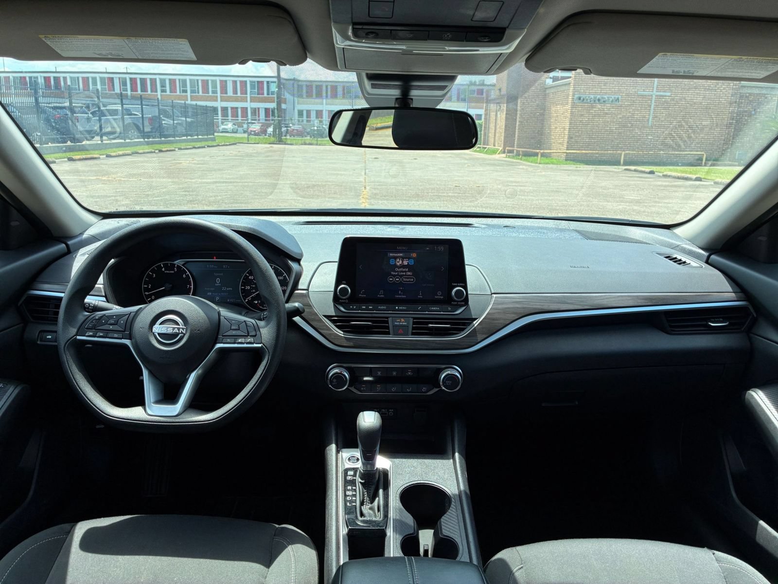 Thumbnail: 2025 Nissan Altima - 32