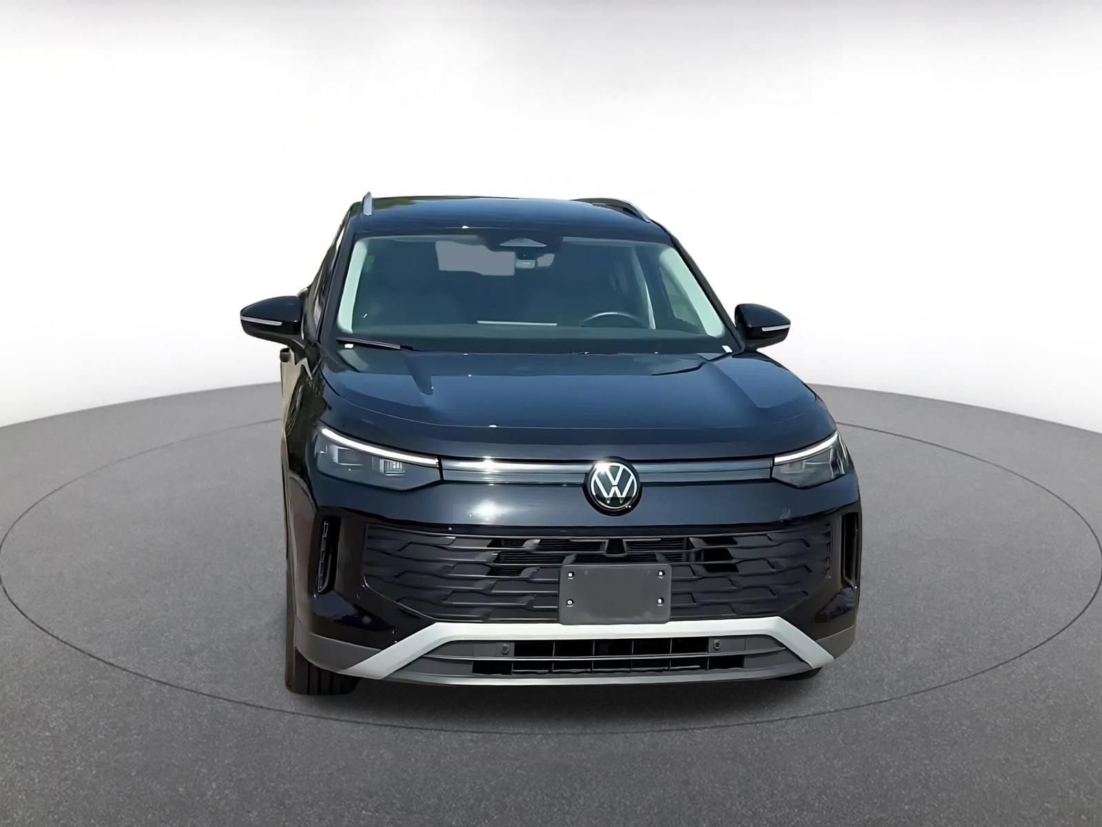 Thumbnail: 2026 Volkswagen Tiguan - 3