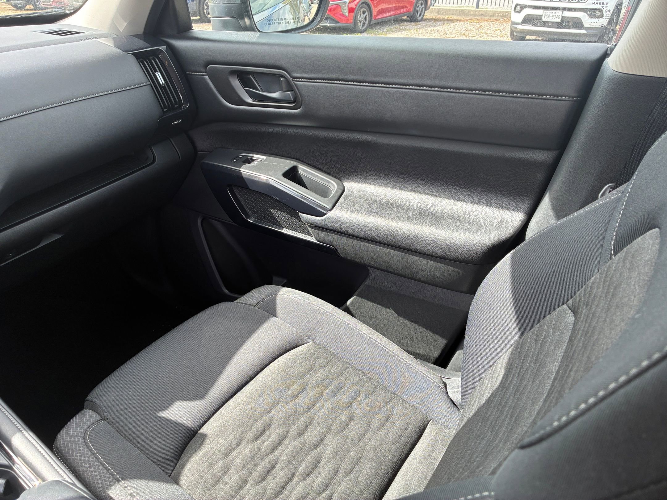 Thumbnail: 2025 Nissan Pathfinder - 34