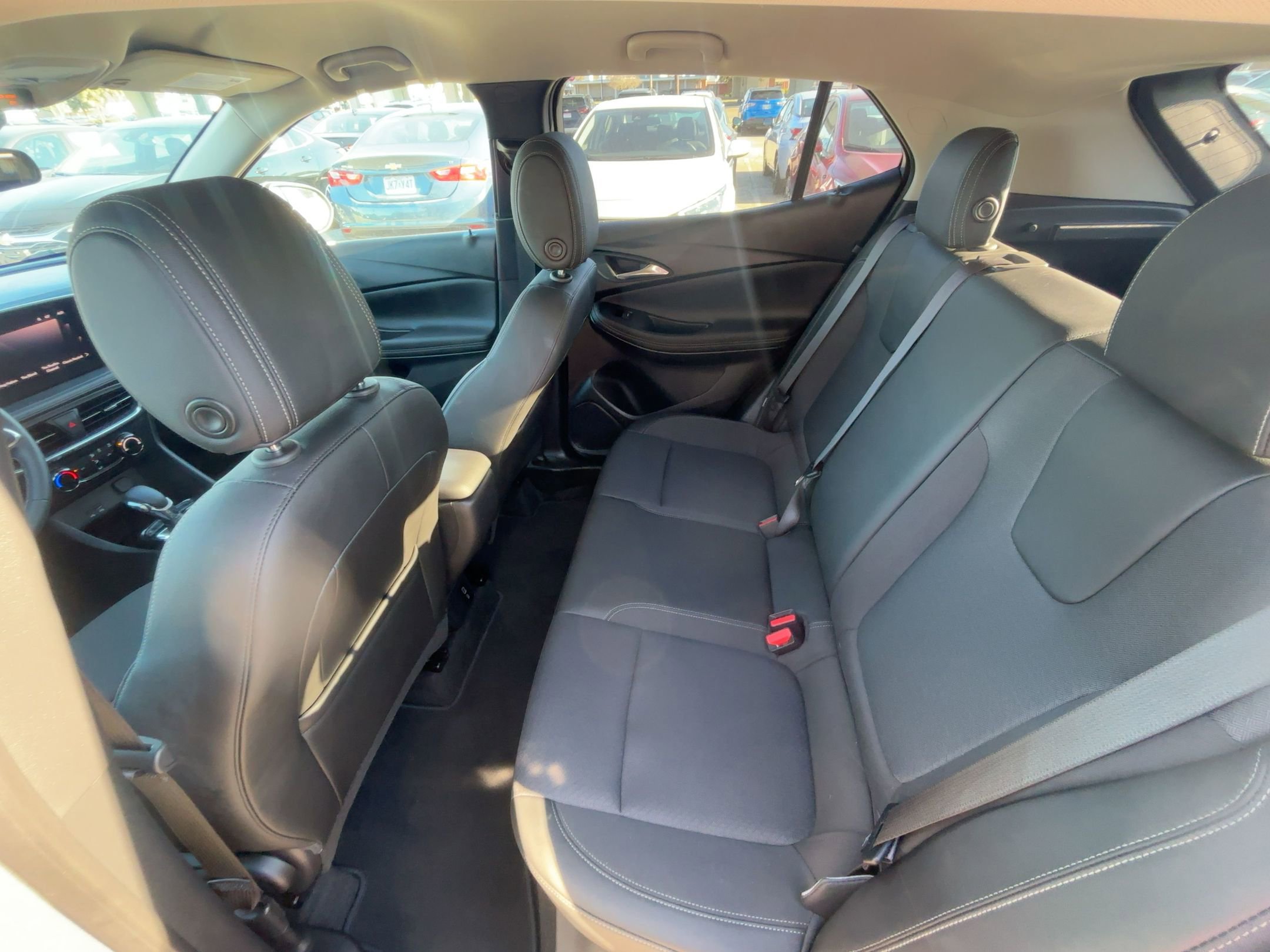 Thumbnail: 2025 Buick Encore GX - 3