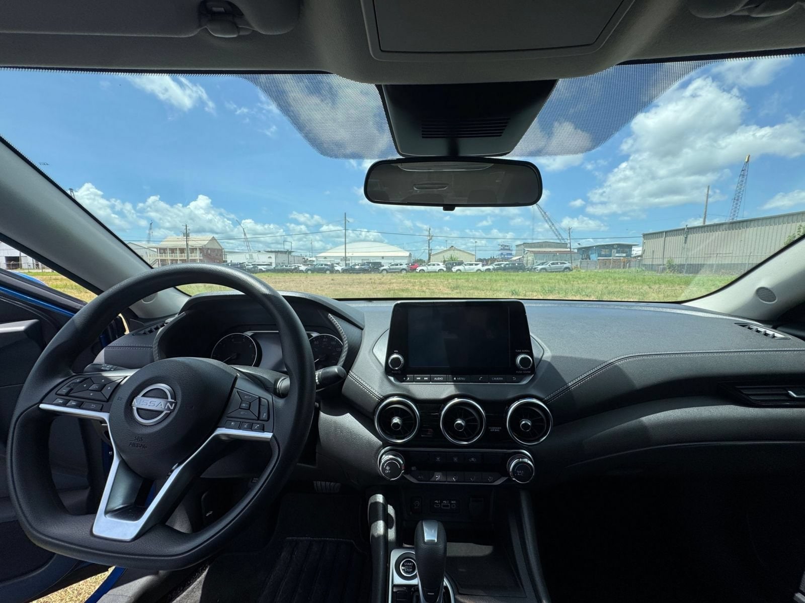 Thumbnail: 2025 Nissan Sentra - 31
