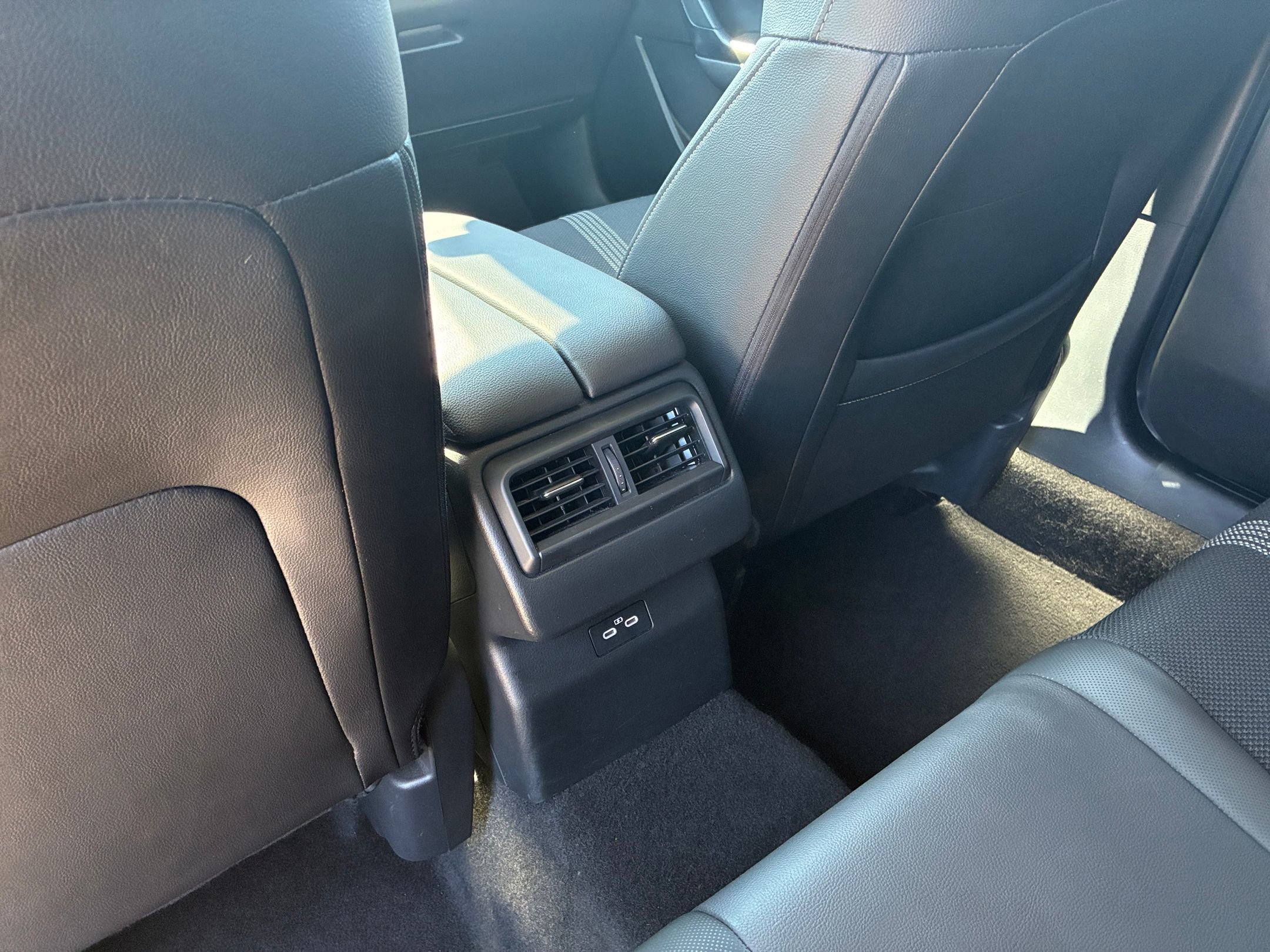 Thumbnail: 2025 Mazda CX-50 - 19