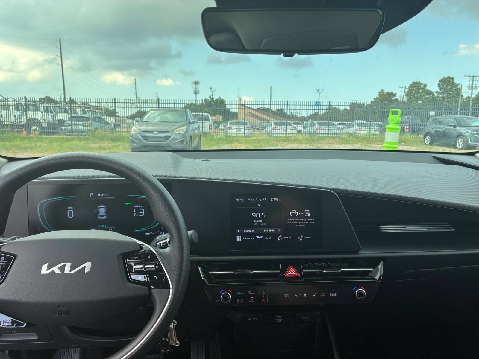 Thumbnail: 2026 Kia Niro - 27