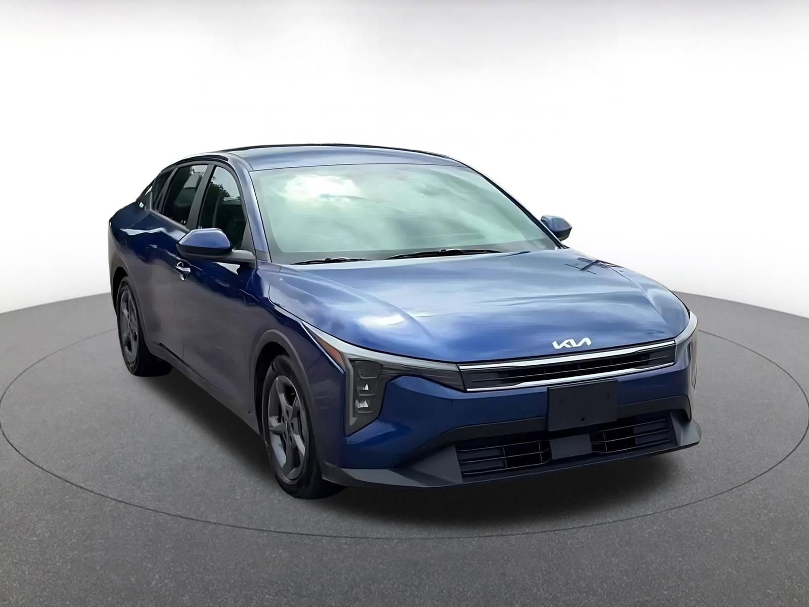 Thumbnail: 2025 Kia K4 - 3