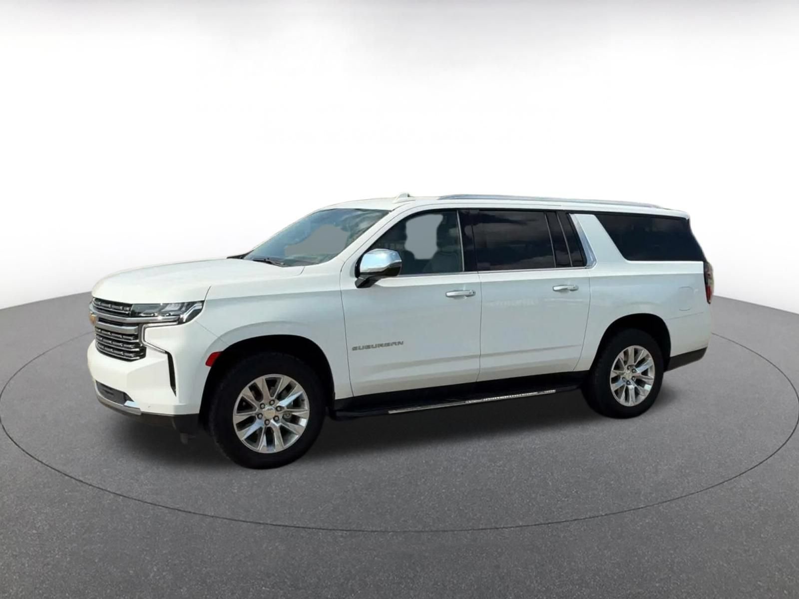 Thumbnail: 2023 Chevrolet Suburban - 6