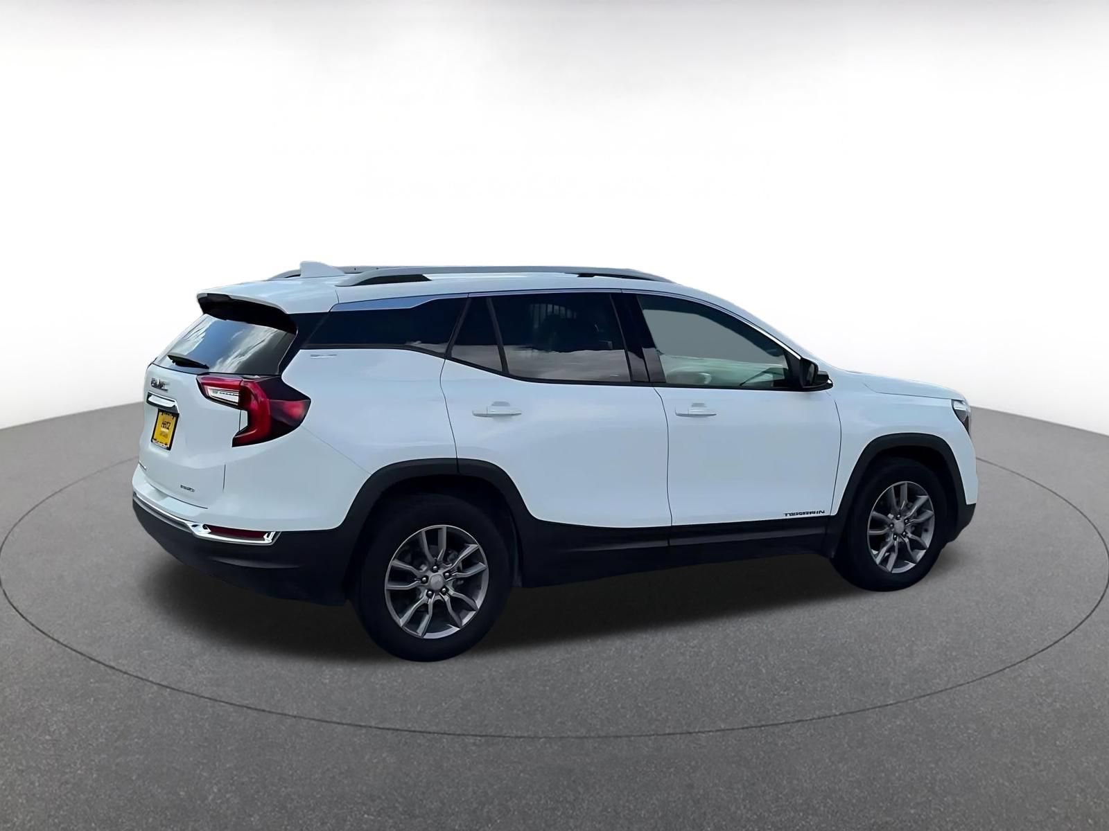 Thumbnail: 2024 GMC Terrain - 14