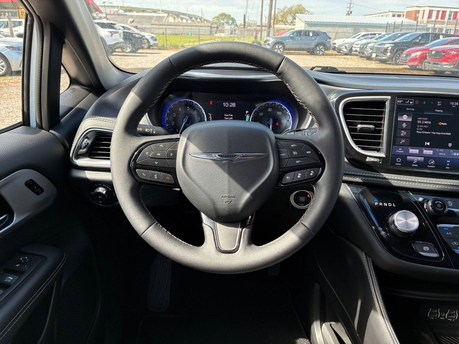 Thumbnail: 2025 Chrysler Pacifica - 31