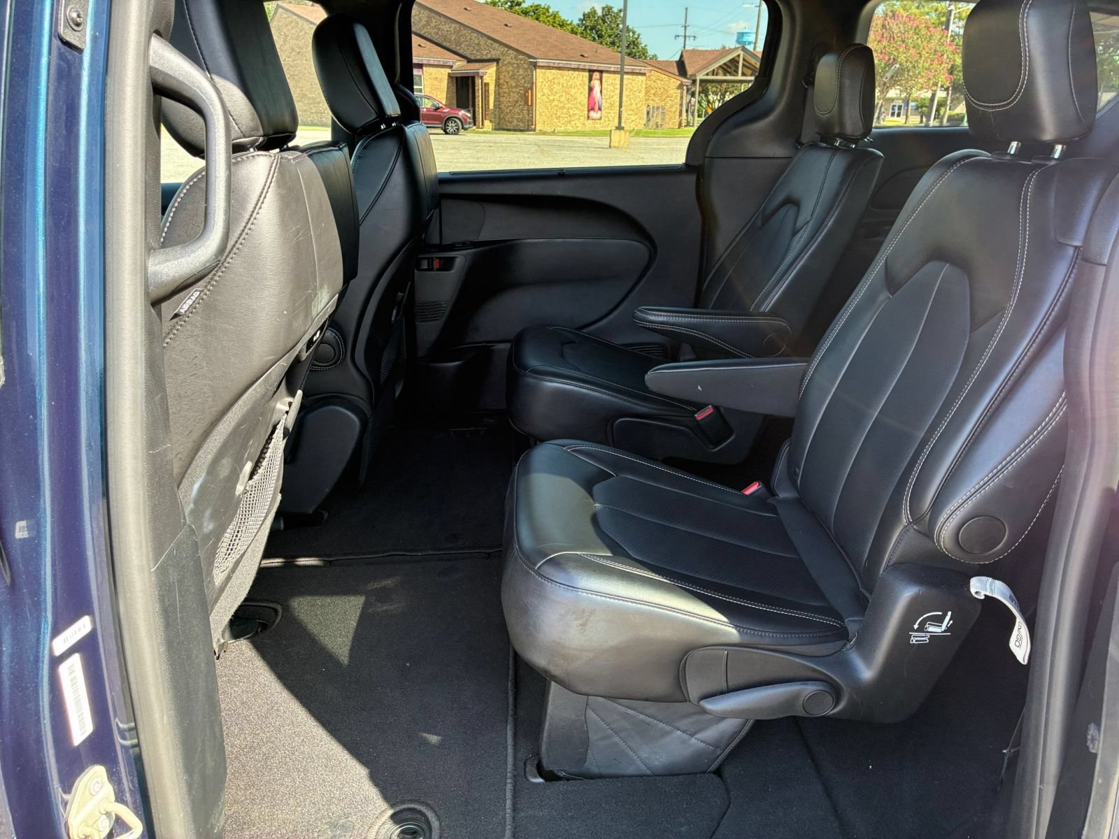Thumbnail: 2025 Chrysler Pacifica - 22