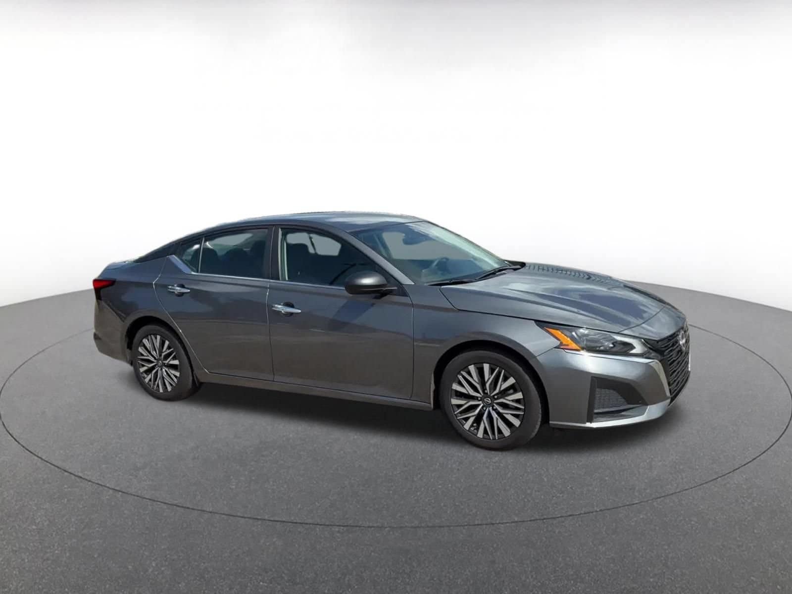 Thumbnail: 2025 Nissan Altima - 2
