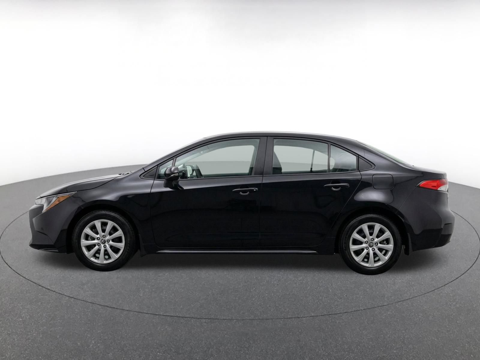 Thumbnail: 2025 Toyota Corolla - 4