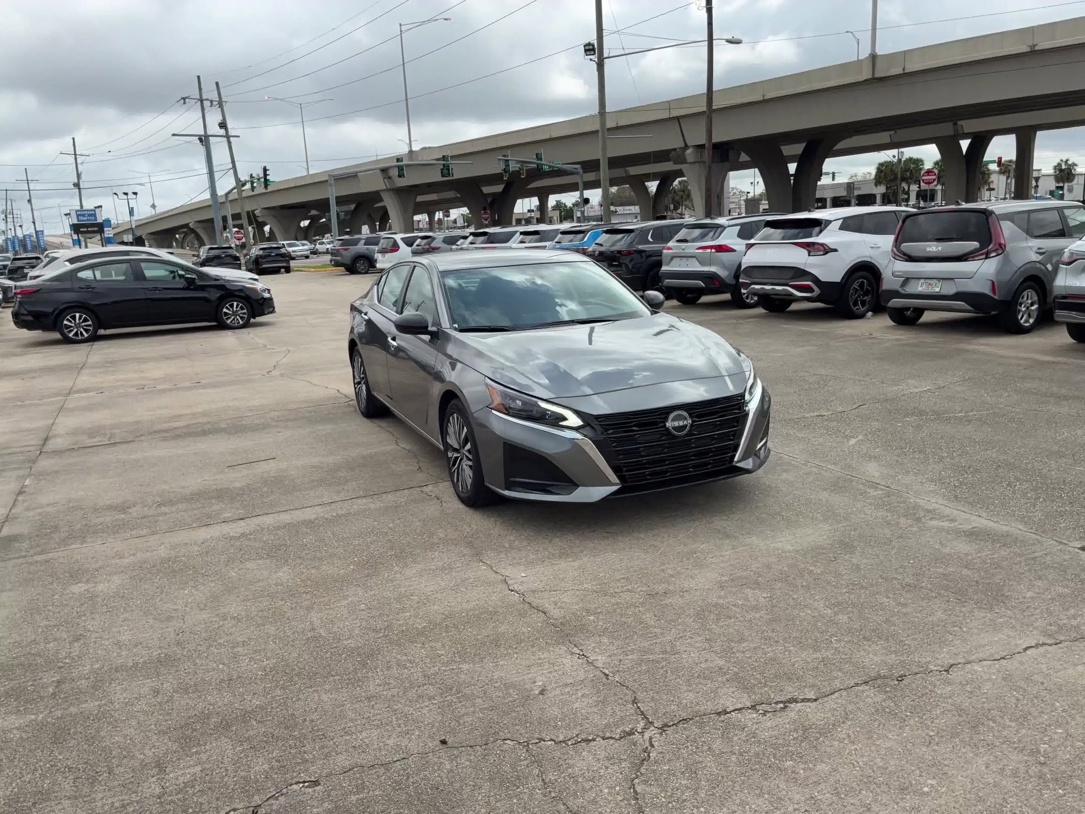 Thumbnail: 2025 Nissan Altima - 5