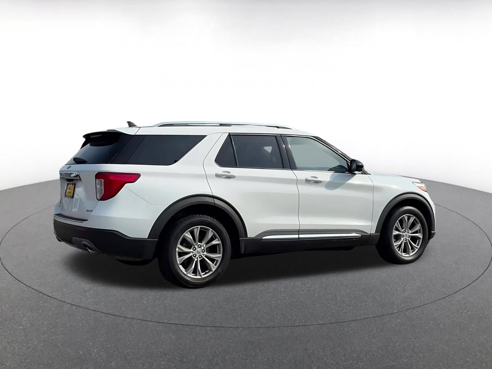 Thumbnail: 2023 Ford Explorer - 14