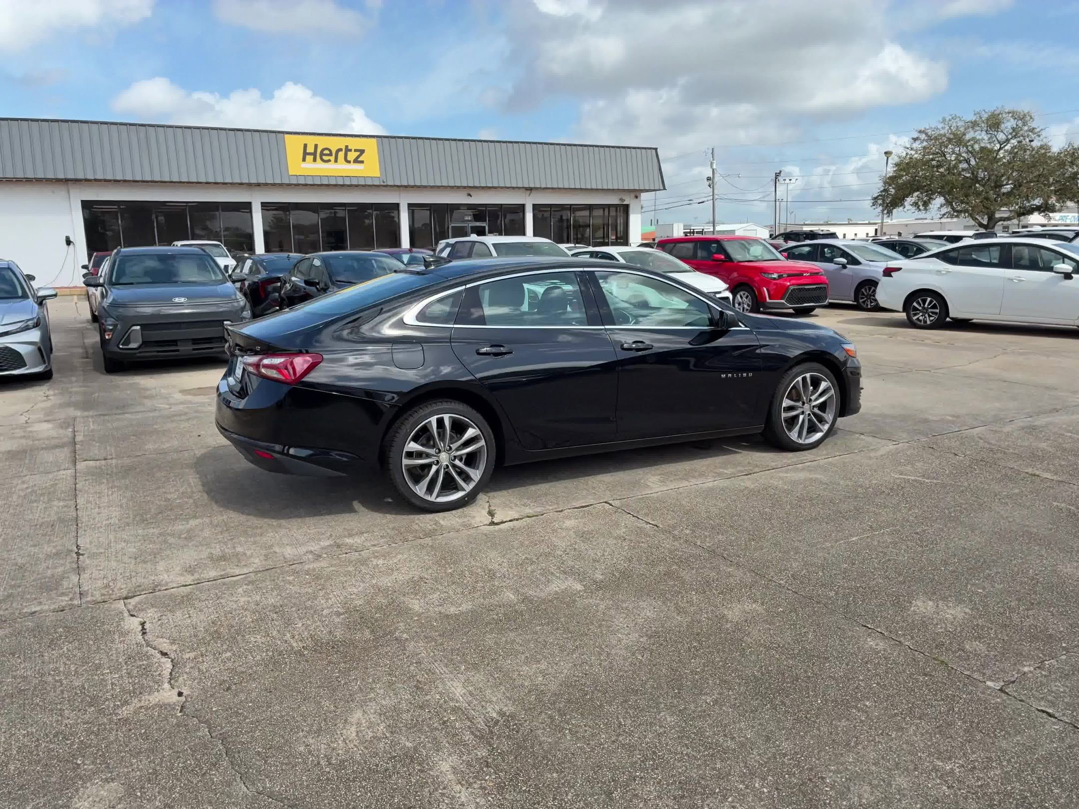 Thumbnail: 2024 Chevrolet Malibu - 3