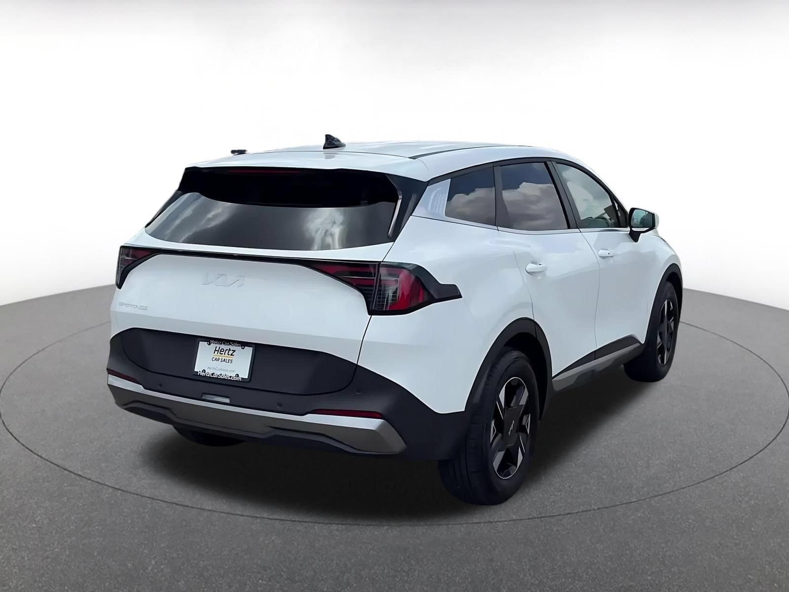 Thumbnail: 2026 Kia Sportage - 14