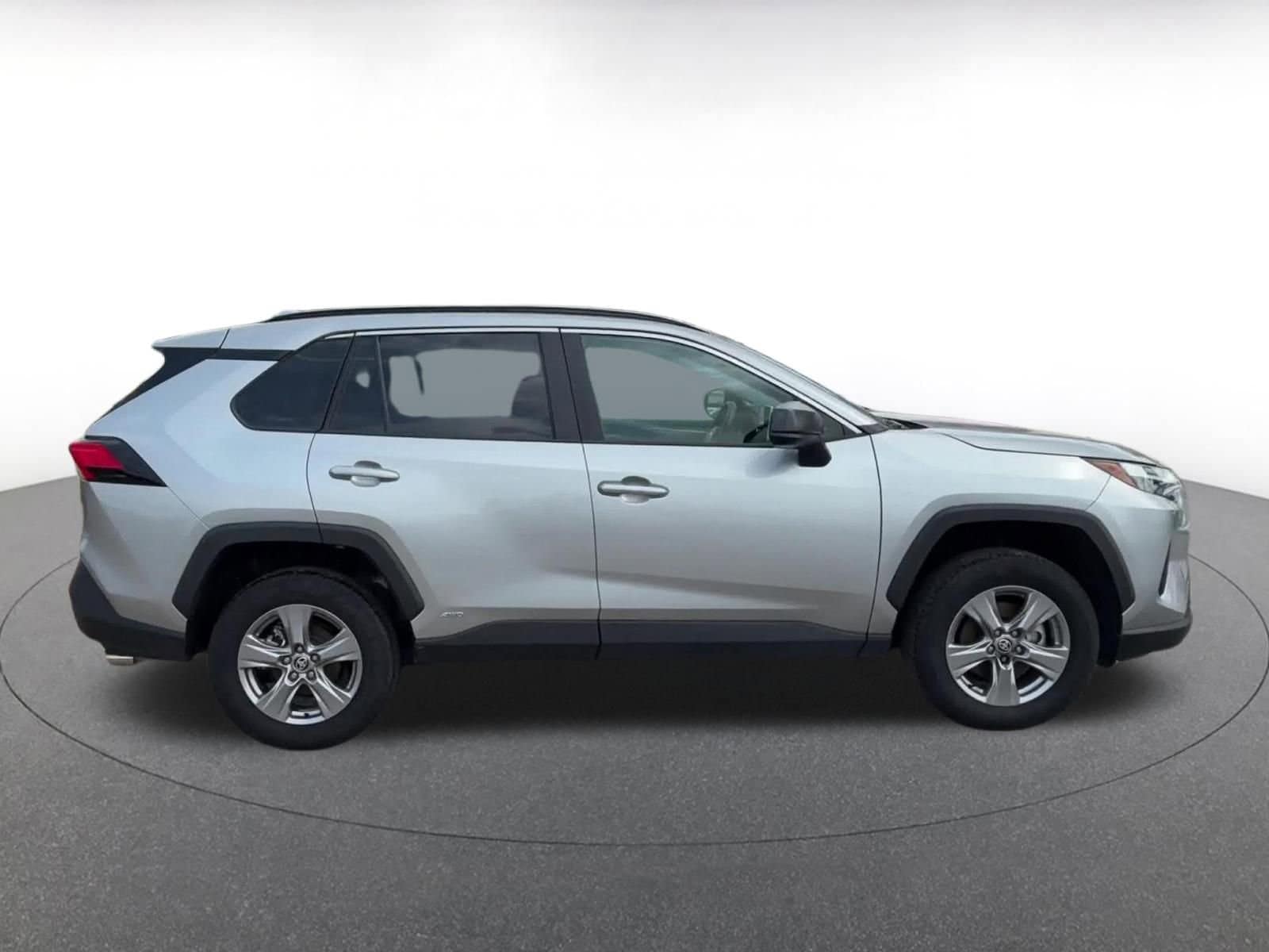 Thumbnail: 2025 Toyota RAV4 - 16