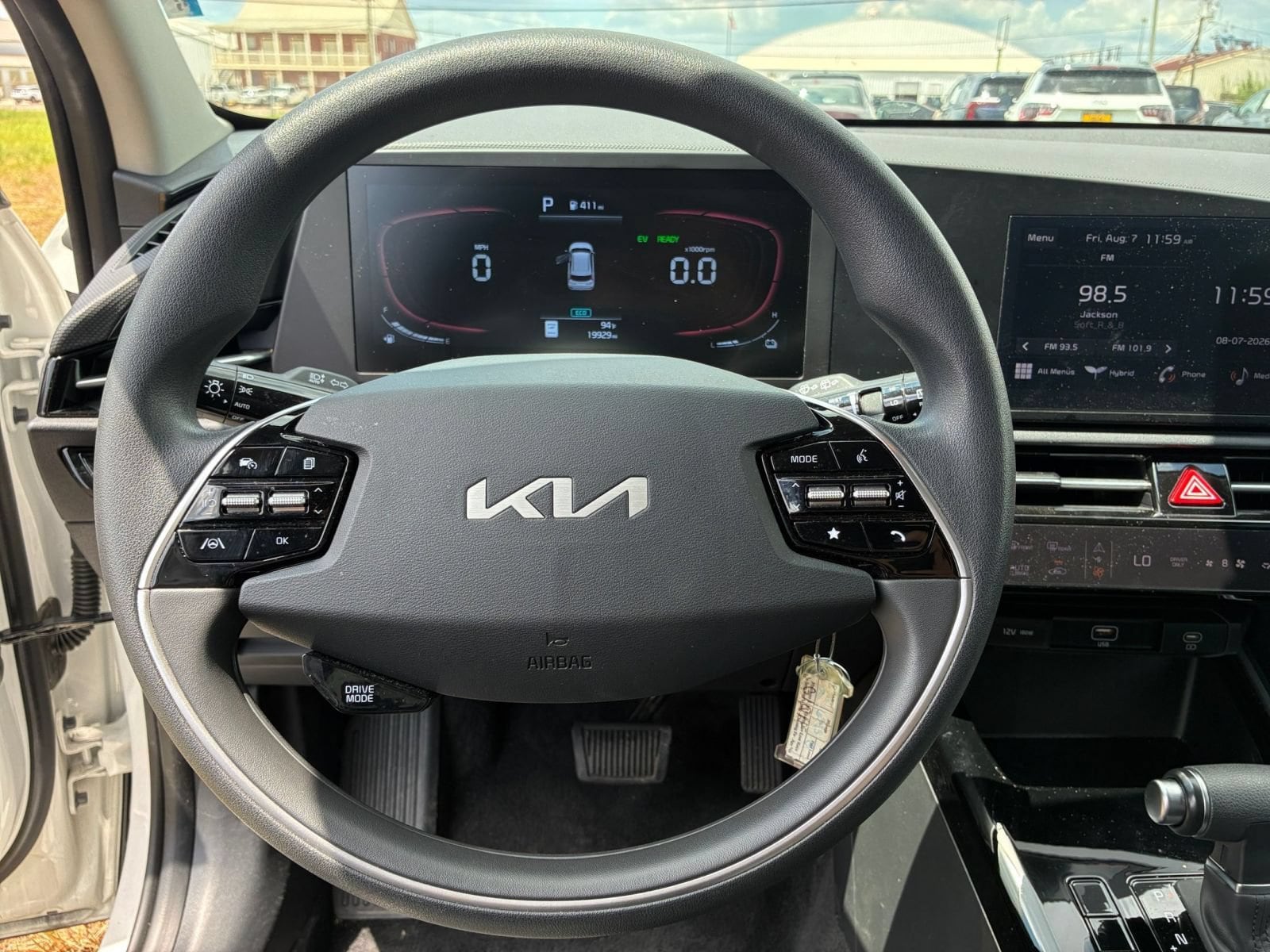 Thumbnail: 2026 Kia Niro - 27