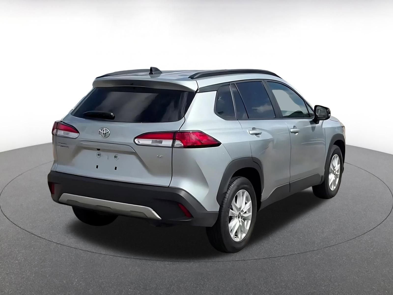 Thumbnail: 2025 Toyota Corolla Cross - 14