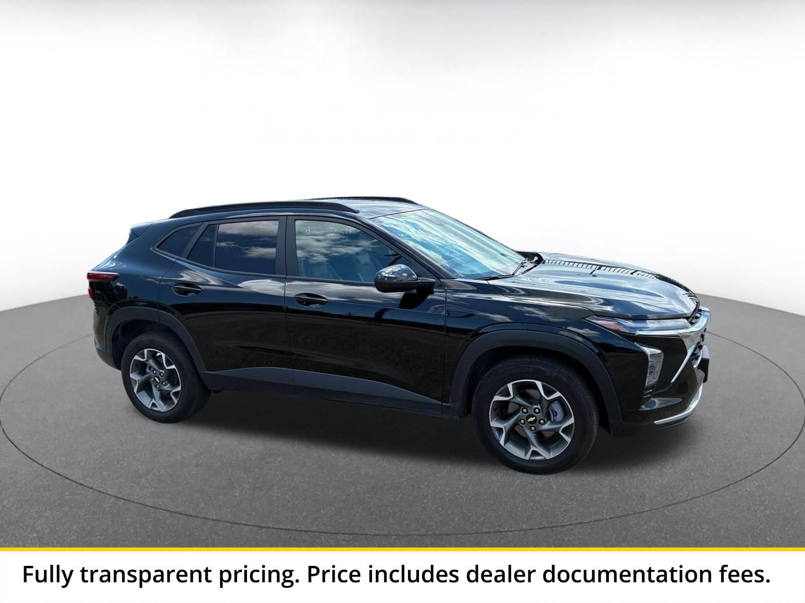 Thumbnail: 2025 Chevrolet Trax - 1
