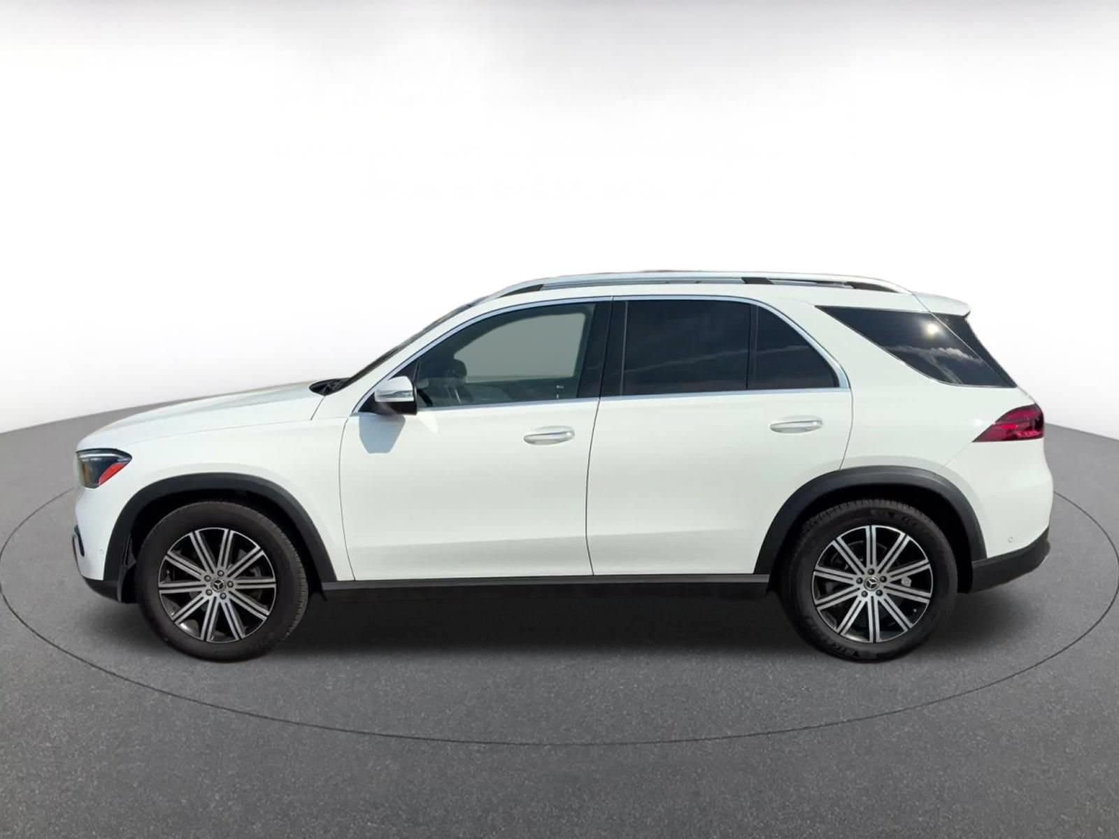 Thumbnail: 2026 Mercedes-Benz GLE - 8