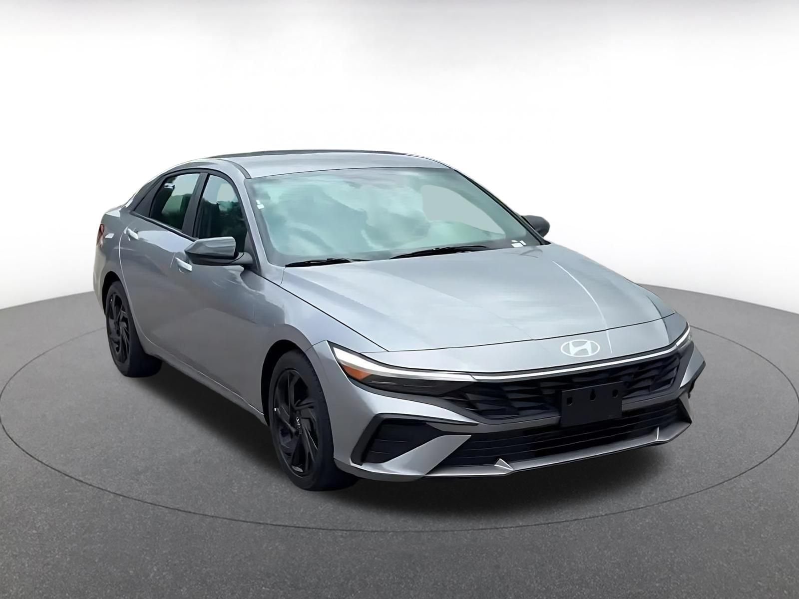 Thumbnail: 2026 Hyundai Elantra - 3