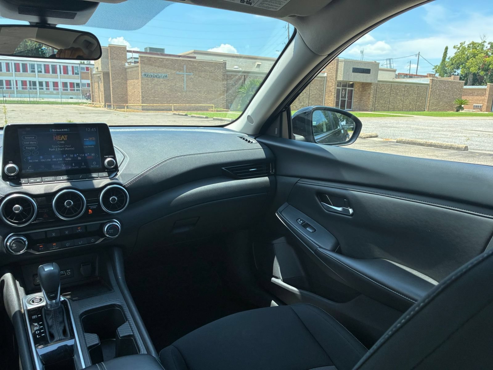 Thumbnail: 2025 Nissan Sentra - 33