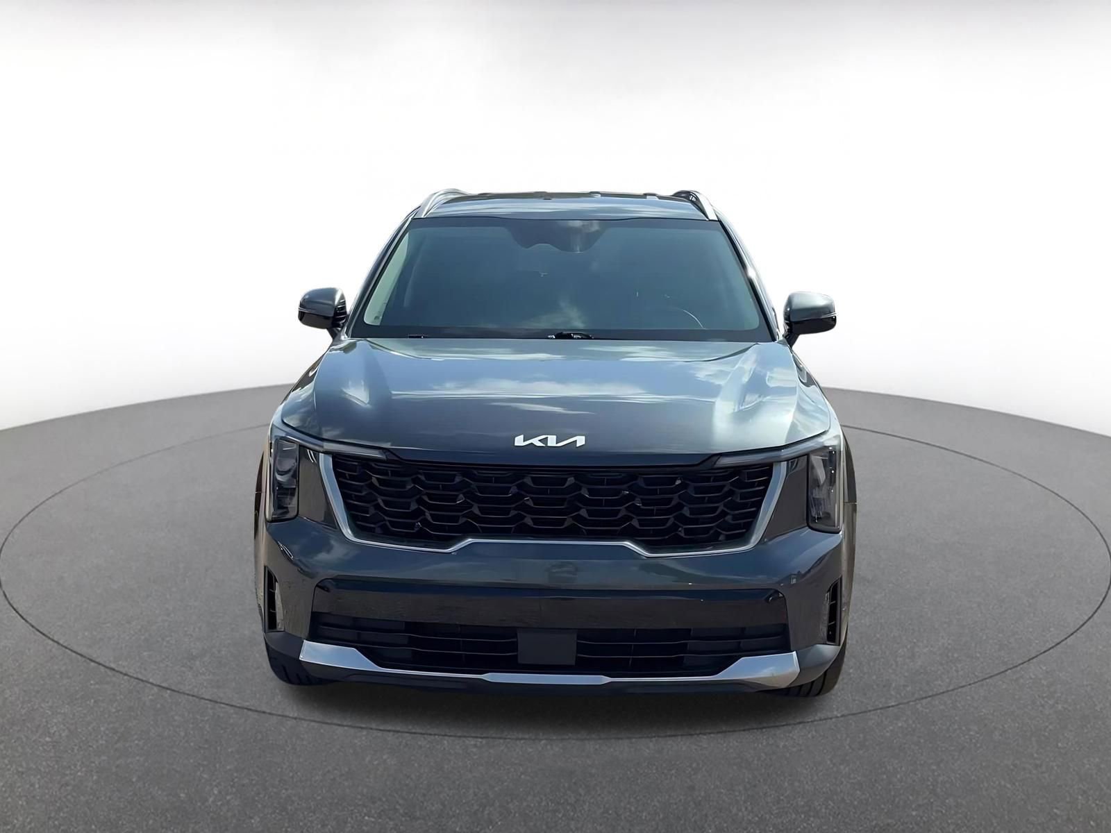 Thumbnail: 2024 Kia Sorento - 4