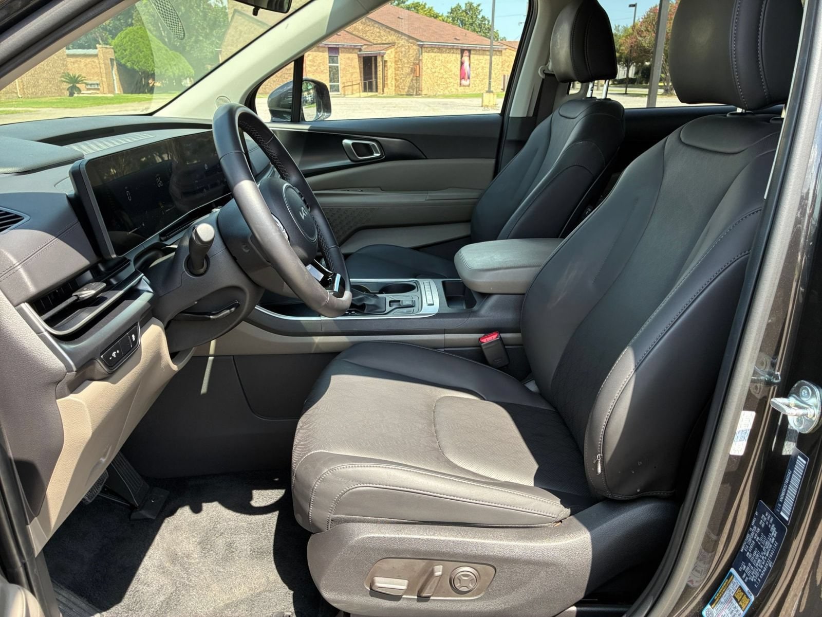 Thumbnail: 2026 Kia Carnival - 28