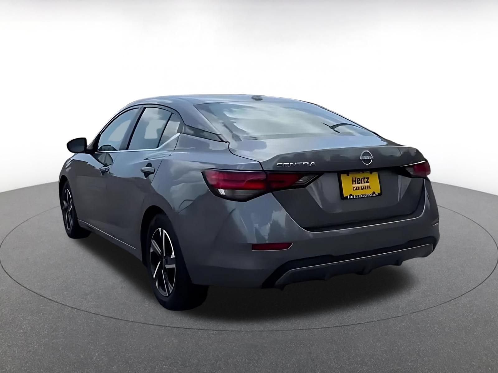 Thumbnail: 2025 Nissan Sentra - 10