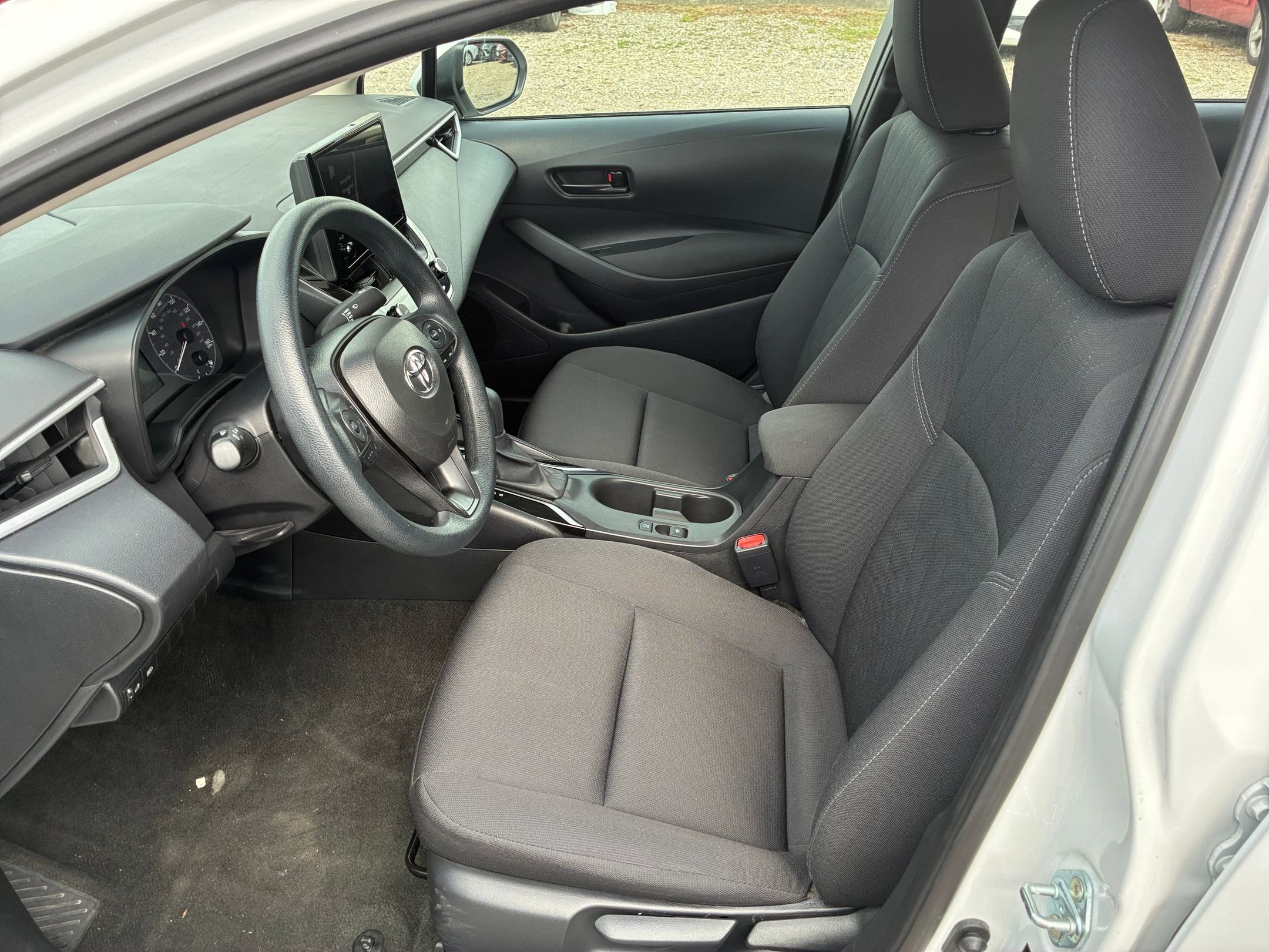 Thumbnail: 2025 Toyota Corolla - 25